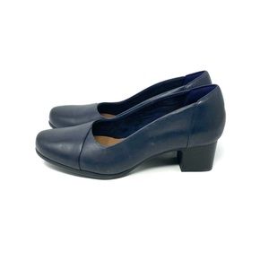 Clarks Pumps